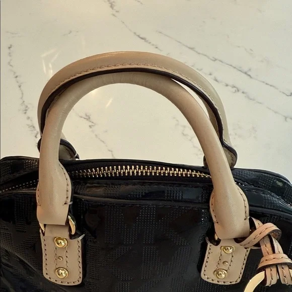 Michael Kors Black and Cream mini Satchel - Picture 3 of 8